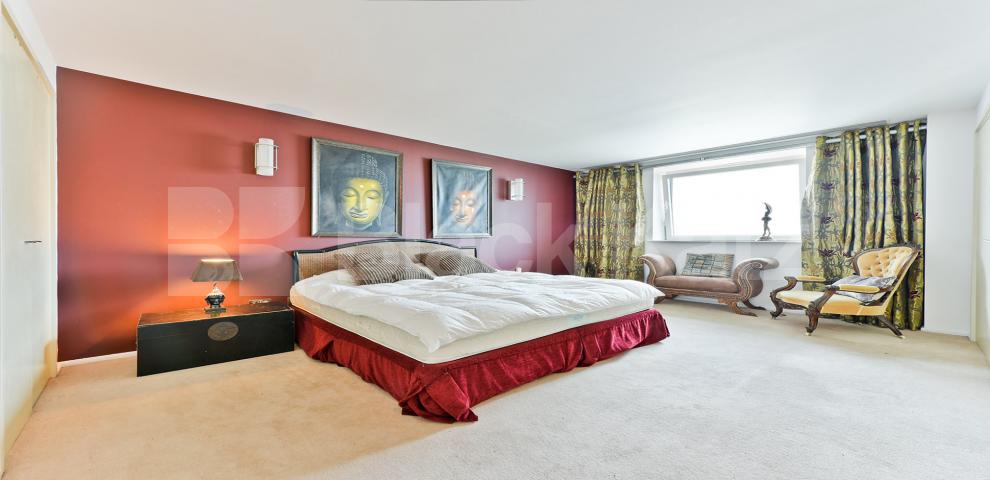 			NEW INSTRUCTION, 3 Bedroom, 1 bath, 1 reception Penthouse			 The Perspective Building, 100 Westminster Bridge Road, Waterloo